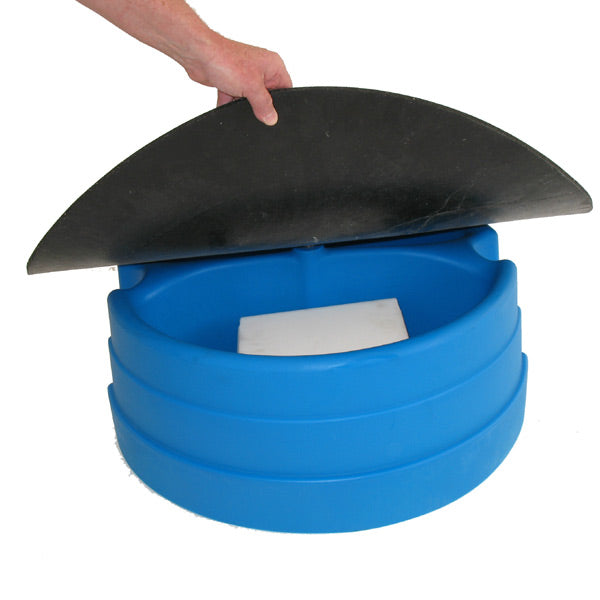 Bull Mineral Feeder - Pride of The Farm